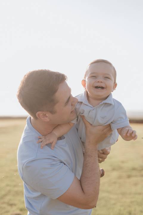 Ensaio em família no campo'
