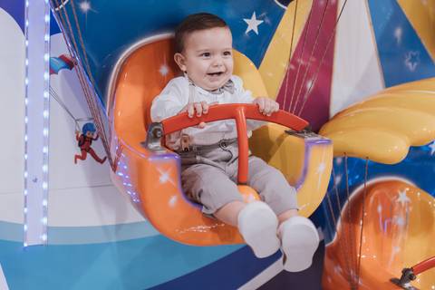 Aniversário infantil com tema de dinossauro '