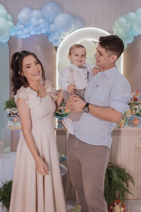 Aniversário infantil com tema de dinossauro '