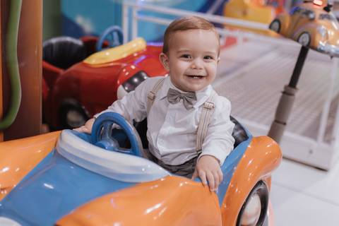 Aniversário infantil com tema de dinossauro '