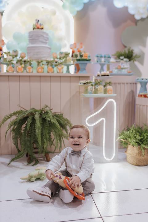 Aniversário infantil com tema de dinossauro '