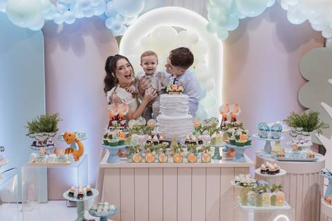 Aniversário infantil com tema de dinossauro '