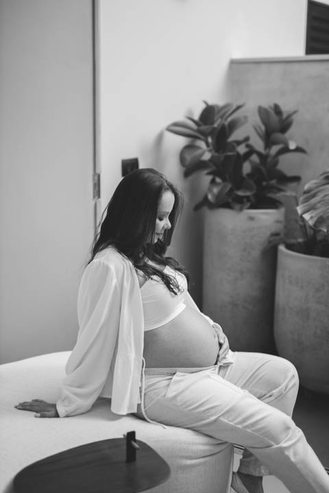 ensaio de gestante em casa'