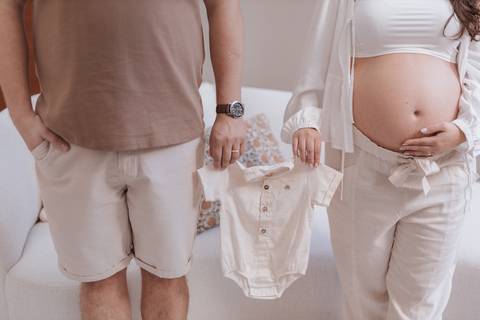 ensaio de gestante em casa'