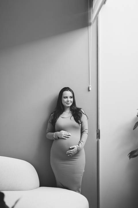 ensaio de gestante em casa'