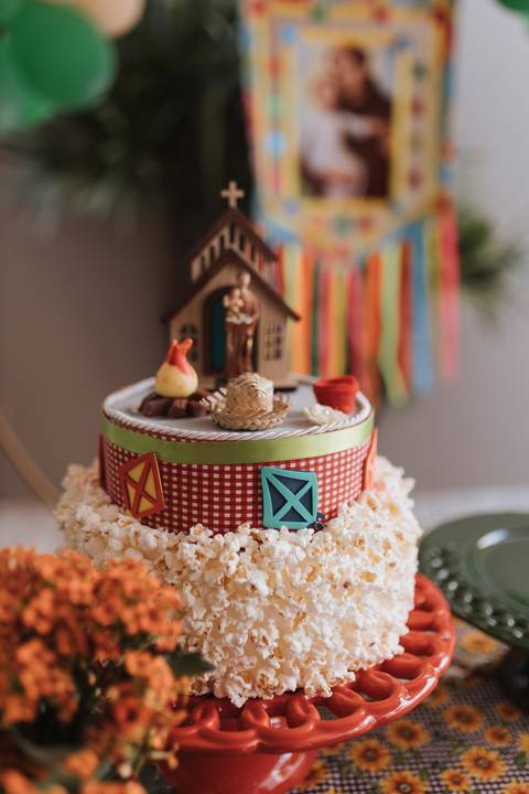 Aniversário infantil com tema de São João'