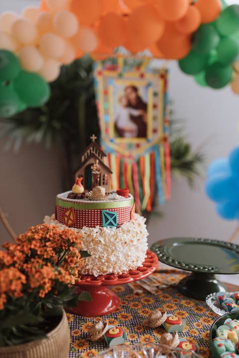 Aniversário infantil com tema de São João'