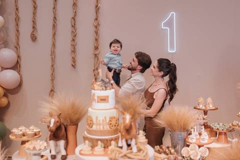 Aniversário infantil com tema de fazenda'