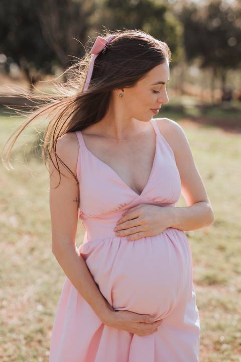 ensaio de gestante no campo '