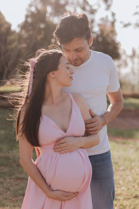 ensaio de gestante no campo '