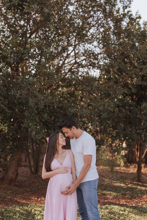 ensaio de gestante no campo '