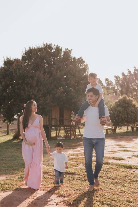 ensaio de gestante no campo '