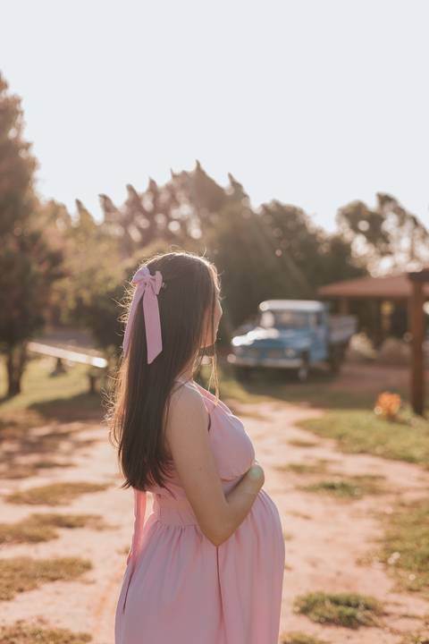 ensaio de gestante no campo '