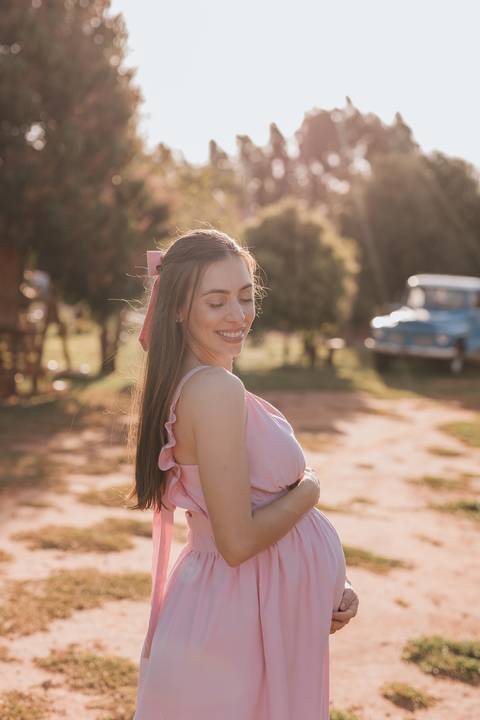 ensaio de gestante no campo '