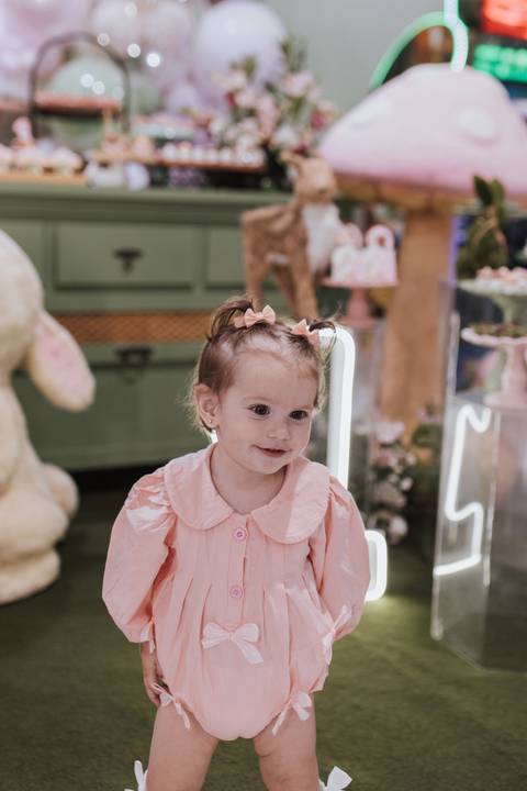 Aniversário infantil com tema de floresta encantada'