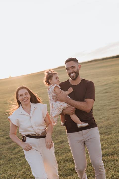 ensaio em família no campo '