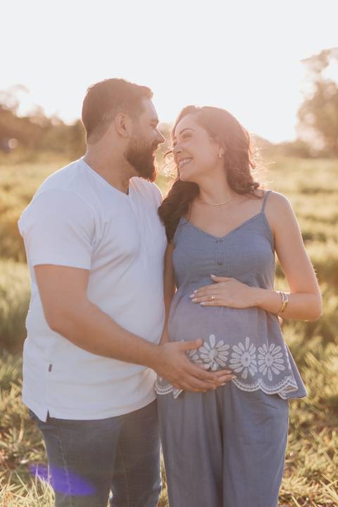 ensaio de gestante no campo '