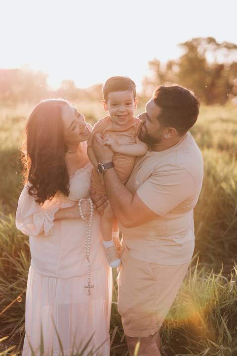ensaio de gestante no campo '