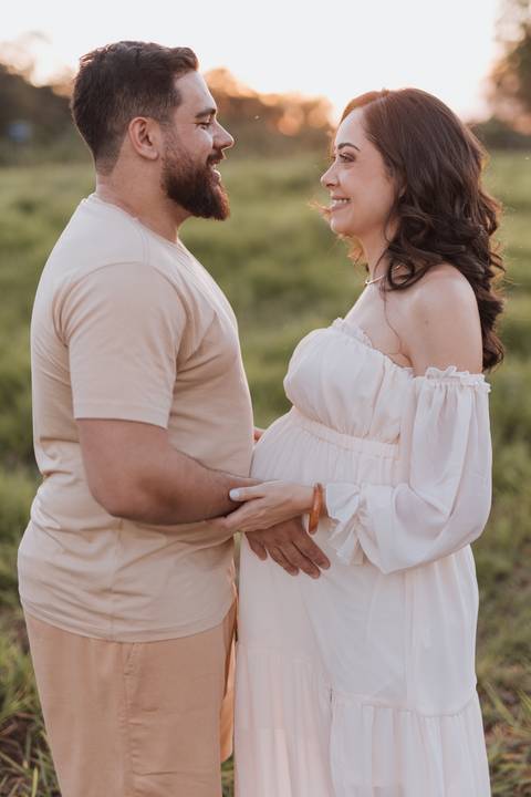 ensaio de gestante no campo '