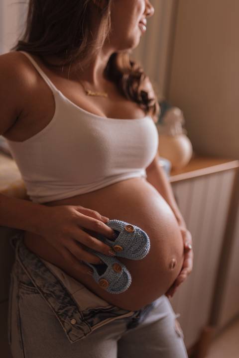 ensaio de gestante em casa'