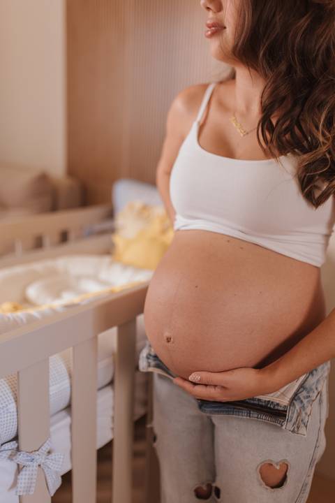 ensaio de gestante em casa'