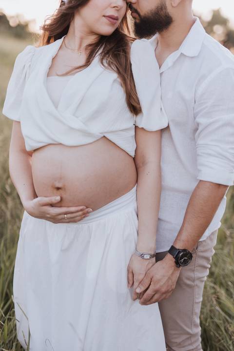 inspiração de ensaio de gestante no campo'