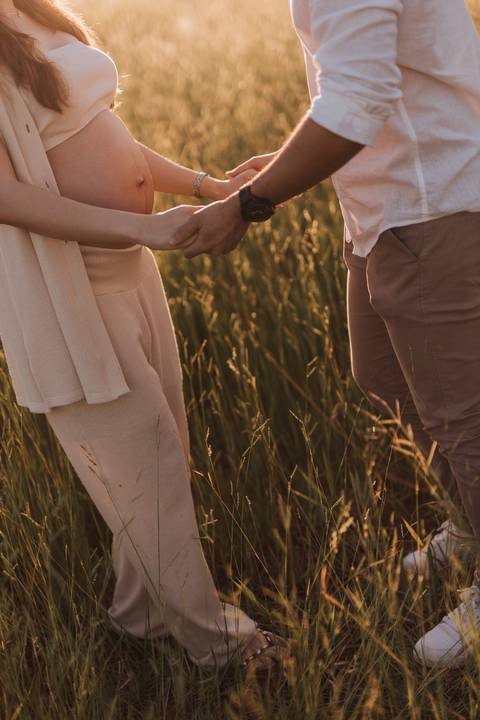 inspiração de ensaio de gestante no campo'