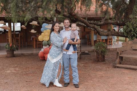 Inspiração de decoração de aniversário de 1 ano com tema de fazenda'