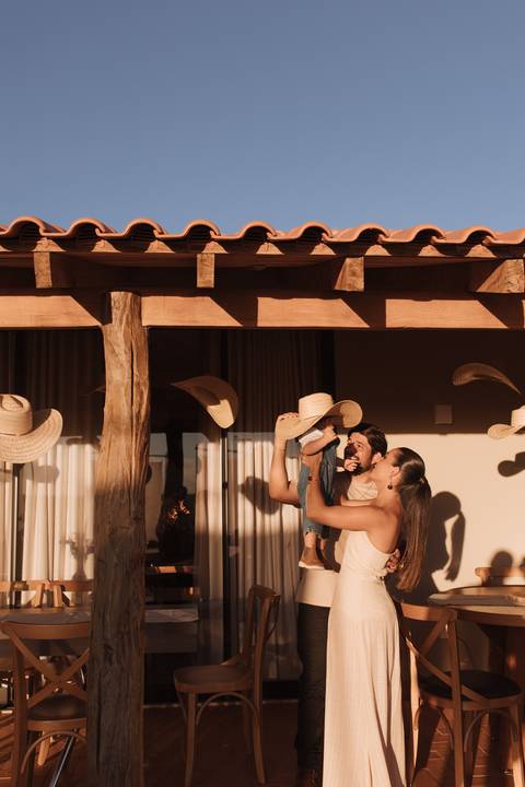 Inspiração de decoração de aniversário de 1 ano com tema de fazenda'