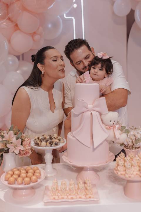 Decoração de aniversário de 1 ano com tema de ursinho'