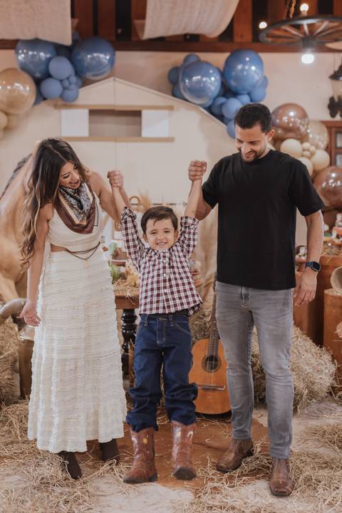 Decoração de aniversário de 6 anos com tema de fazenda'