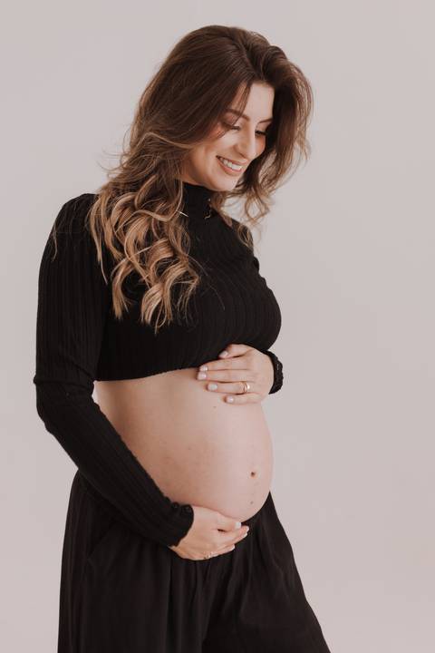 inspiração de ensaio gestante no estudio'