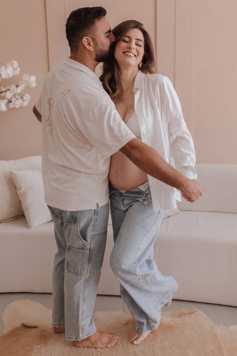 inspiração de ensaio gestante no estudio'