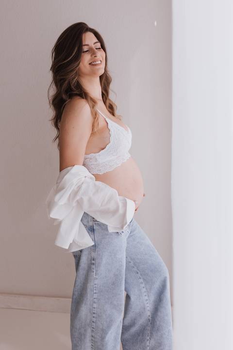 inspiração de ensaio gestante no estudio'