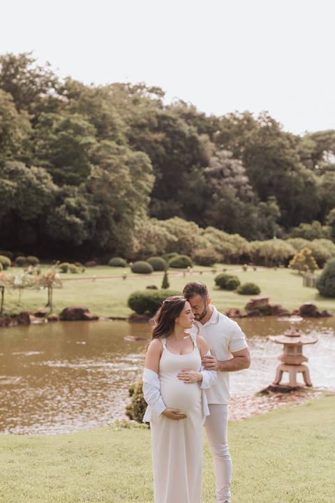 inspiração de ensaio gestante no parque do japão'