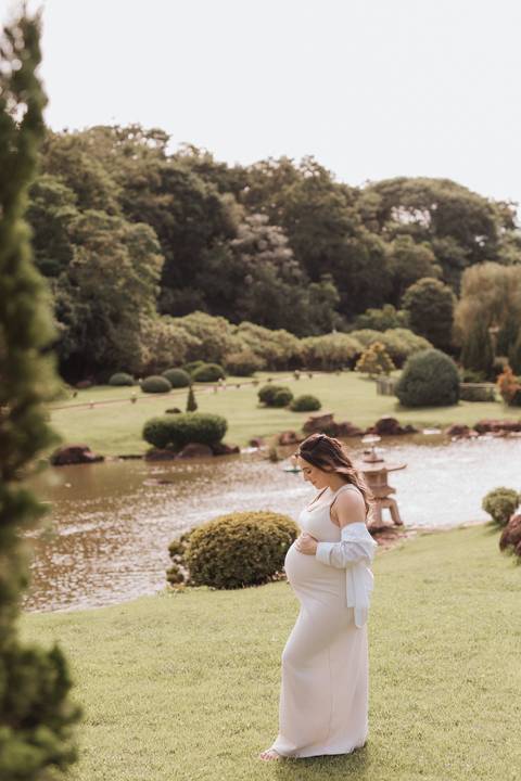 inspiração de ensaio gestante no parque do japão'