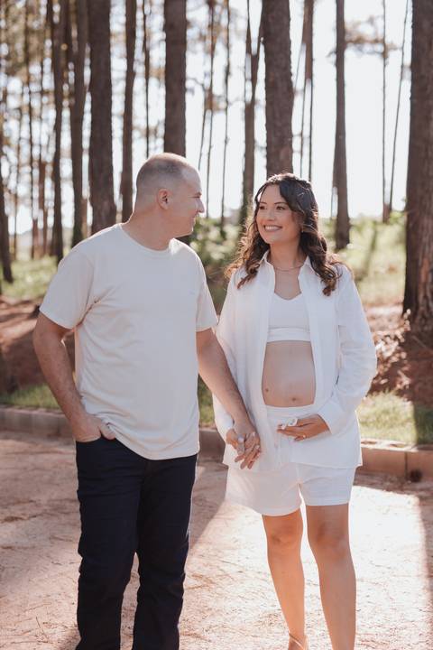 inspiração de ensaio gestante no campo'