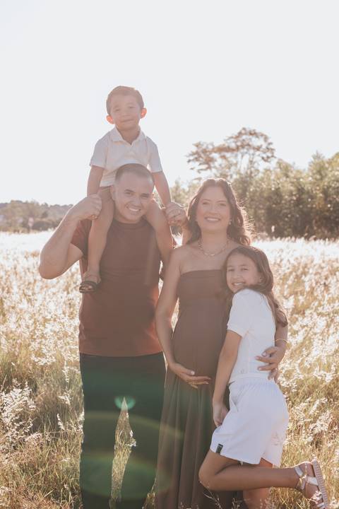 inspiração de ensaio gestante no campo'