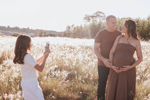 inspiração de ensaio gestante no campo'