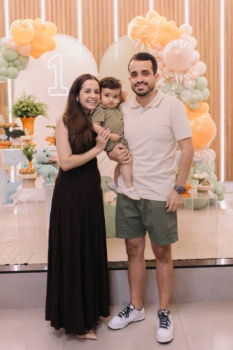 Decoração de aniversário de 1 ano com tema de dinossauro '