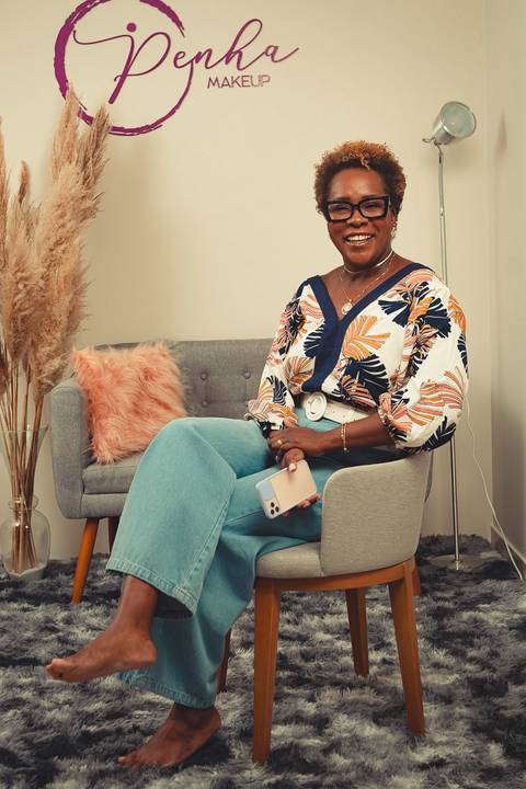 retratos corporativos-retrato corporativo feminino-retrato corporativo-maquiadora-Marcelo Cortez Fotografia-Estúdio Fotográfico-maquiadora noivas-maquiadora debutantes-maquiadora-madrinhas'