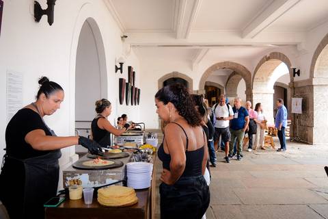 almoço sendo servido em evento corporativo que foi fotografado no Museu Histórico Nacional Rio de Janeiro'