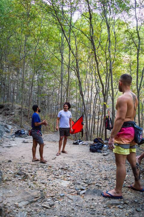 Fotografia de escalada, fotógrafo outdoor, fotografo de eventos esportivos, fotógrafo gv, fotógrafo em Governador Valadares MG, Shanti Amaral Fotografia.'