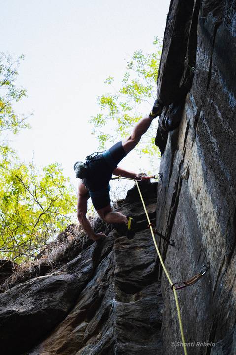 Fotografia de escalada, fotógrafo outdoor, fotografo de eventos esportivos, fotógrafo gv, fotógrafo em Governador Valadares MG, Shanti Amaral Fotografia.'