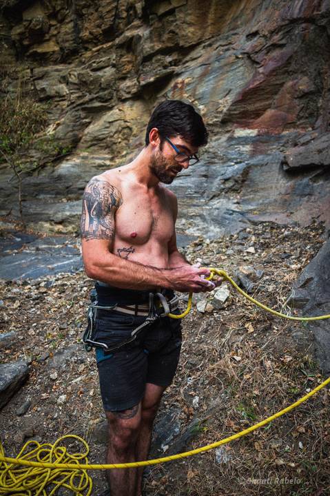 Fotografia de escalada, fotógrafo outdoor, fotografo de eventos esportivos, fotógrafo gv, fotógrafo em Governador Valadares MG, Shanti Amaral Fotografia.'