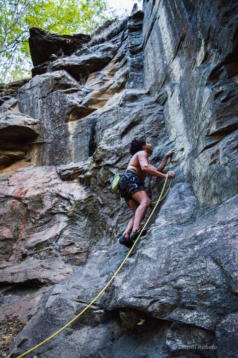 Fotografia de escalada, fotógrafo outdoor, fotografo de eventos esportivos, fotógrafo gv, fotógrafo em Governador Valadares MG, Shanti Amaral Fotografia.'