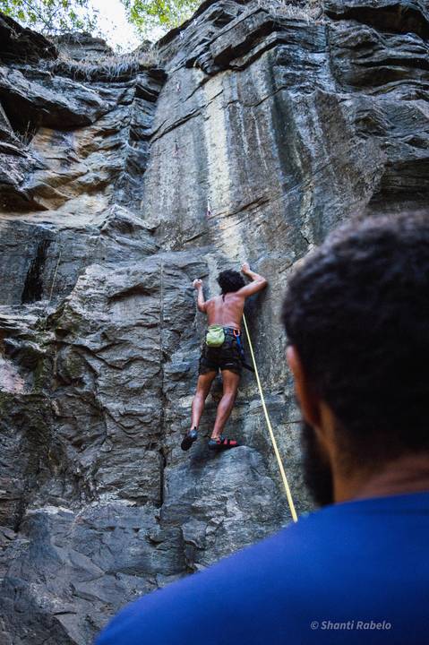 Fotografia de escalada, fotógrafo outdoor, fotografo de eventos esportivos, fotógrafo gv, fotógrafo em Governador Valadares MG, Shanti Amaral Fotografia.'