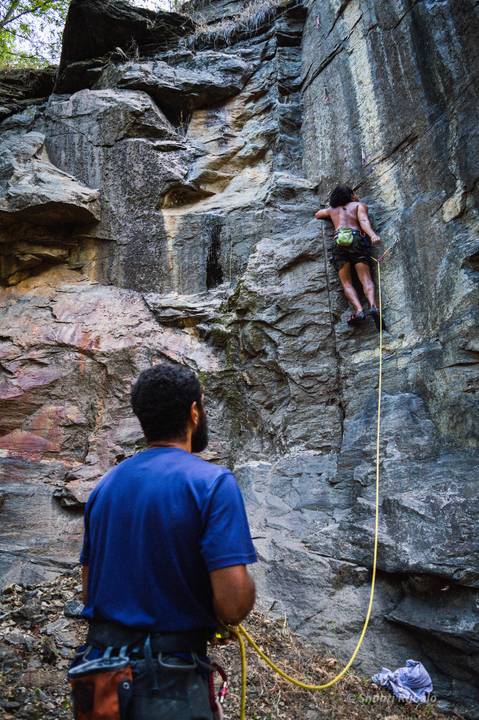 Fotografia de escalada, fotógrafo outdoor, fotografo de eventos esportivos, fotógrafo gv, fotógrafo em Governador Valadares MG, Shanti Amaral Fotografia.'