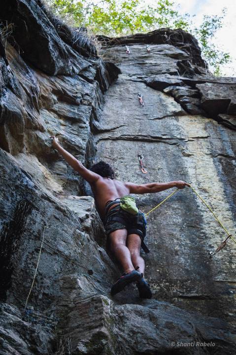 Fotografia de escalada, fotógrafo outdoor, fotografo de eventos esportivos, fotógrafo gv, fotógrafo em Governador Valadares MG, Shanti Amaral Fotografia.'
