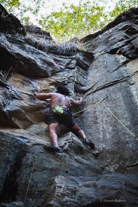 Fotografia de escalada, fotógrafo outdoor, fotografo de eventos esportivos, fotógrafo gv, fotógrafo em Governador Valadares MG, Shanti Amaral Fotografia.'